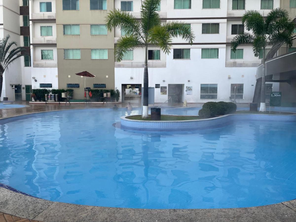 Apartamento Riviera Park Caldas Novas Dış mekan fotoğraf